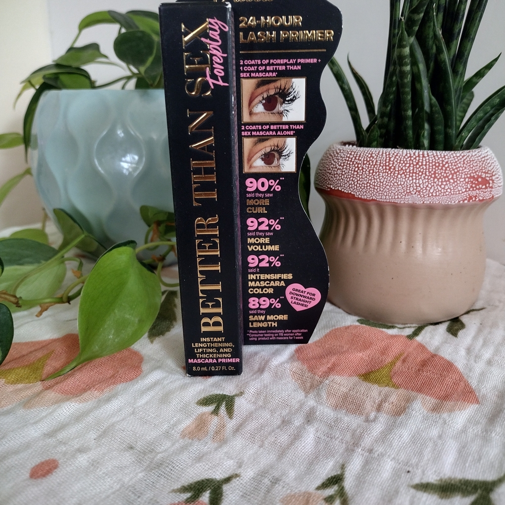 Too Faced Lash Primer with Pink and Gold Accents